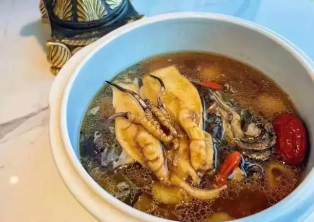 冬蟲(chóng)夏草和哪些食材可以一起煲湯？